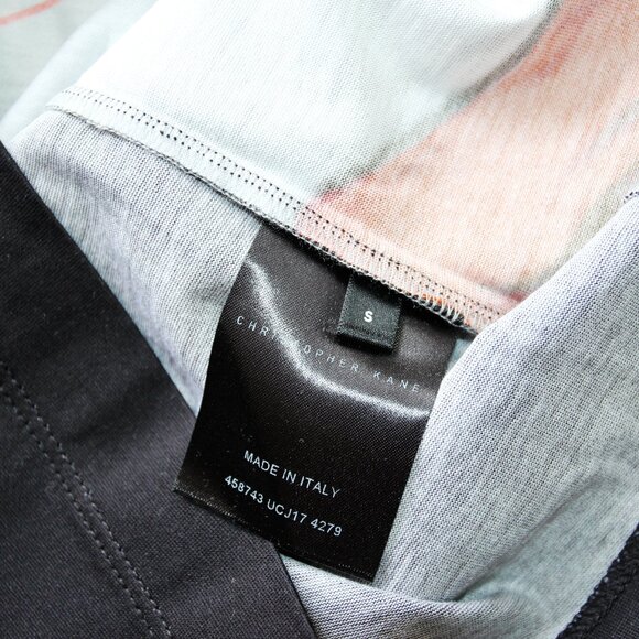 BNWT SS17 CHRISTOPHER KANE OVERSIZED FEMALE POLICE TSHIRT S - Picture 8 of 9